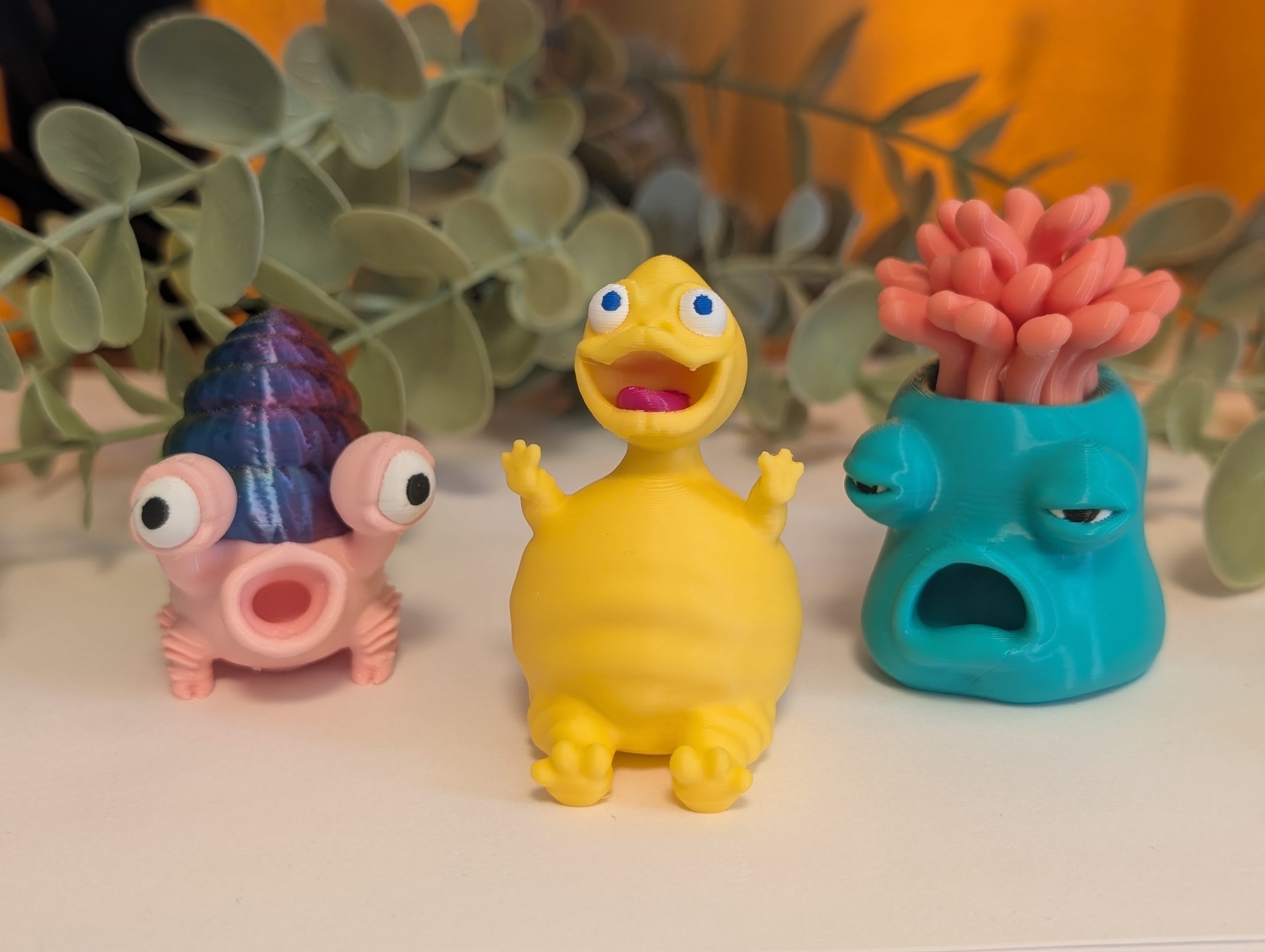 Collectible mini crazy critter figures