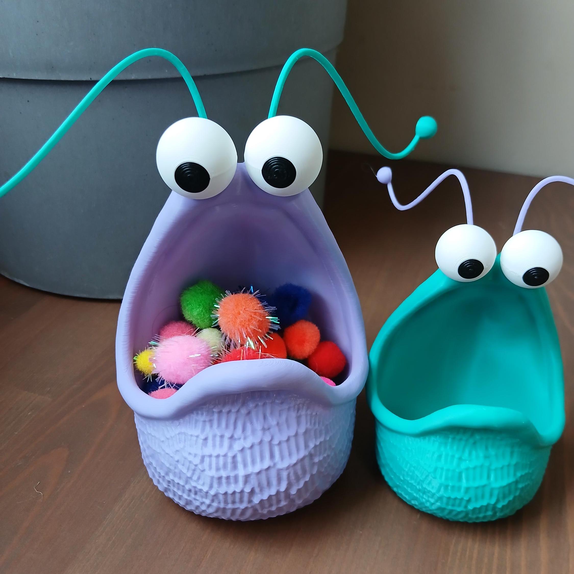 Yip Yip Martian Bowl, Weird Alien, Funny Desk Organizer, Quirky Succulent Holder, Unique Home Decor Gift